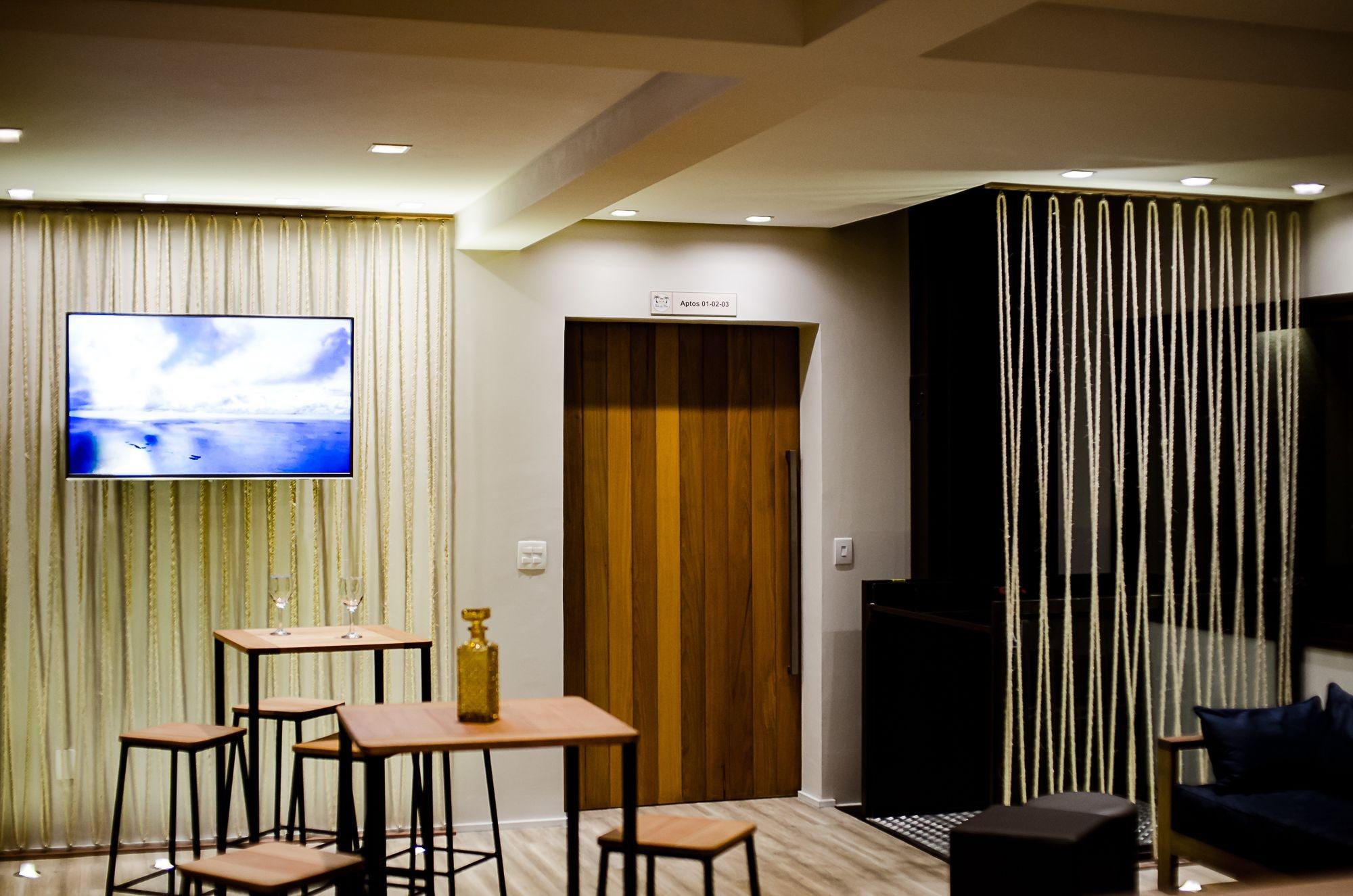 Vista Lobby Tons de Mar Residence