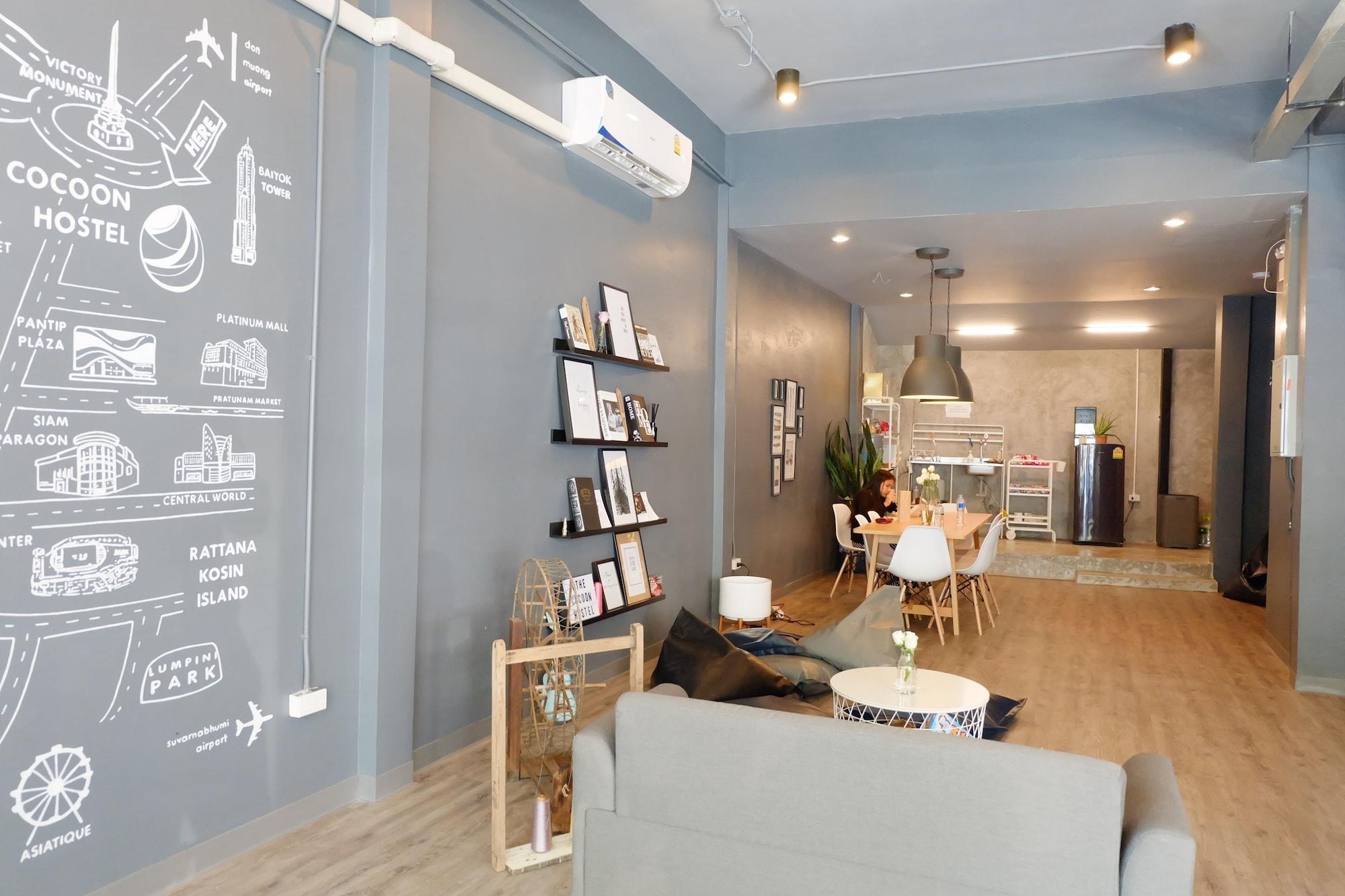 Vista Lobby The Cocoon Hostel