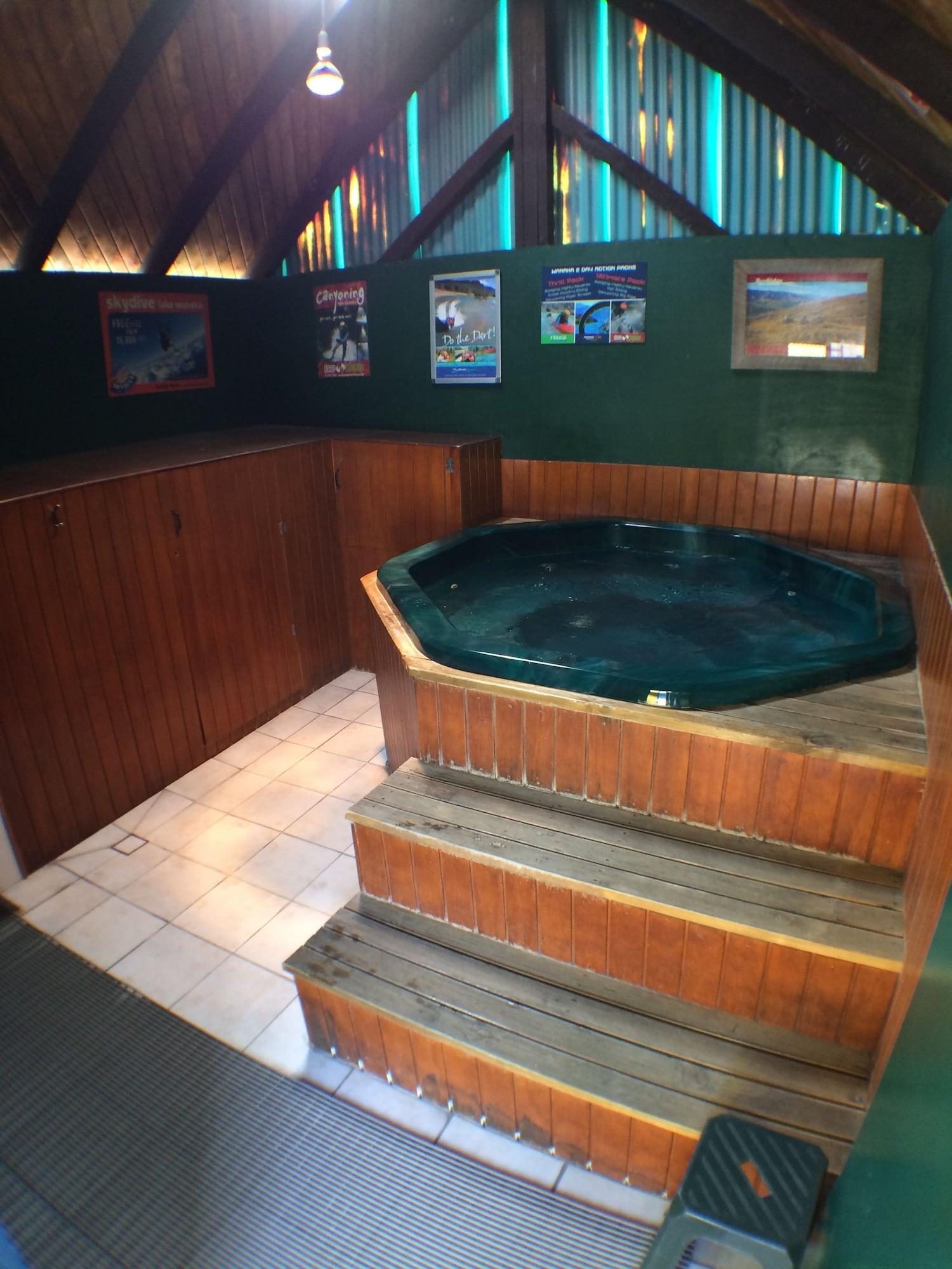 Spa Mt Aspiring Holiday Park