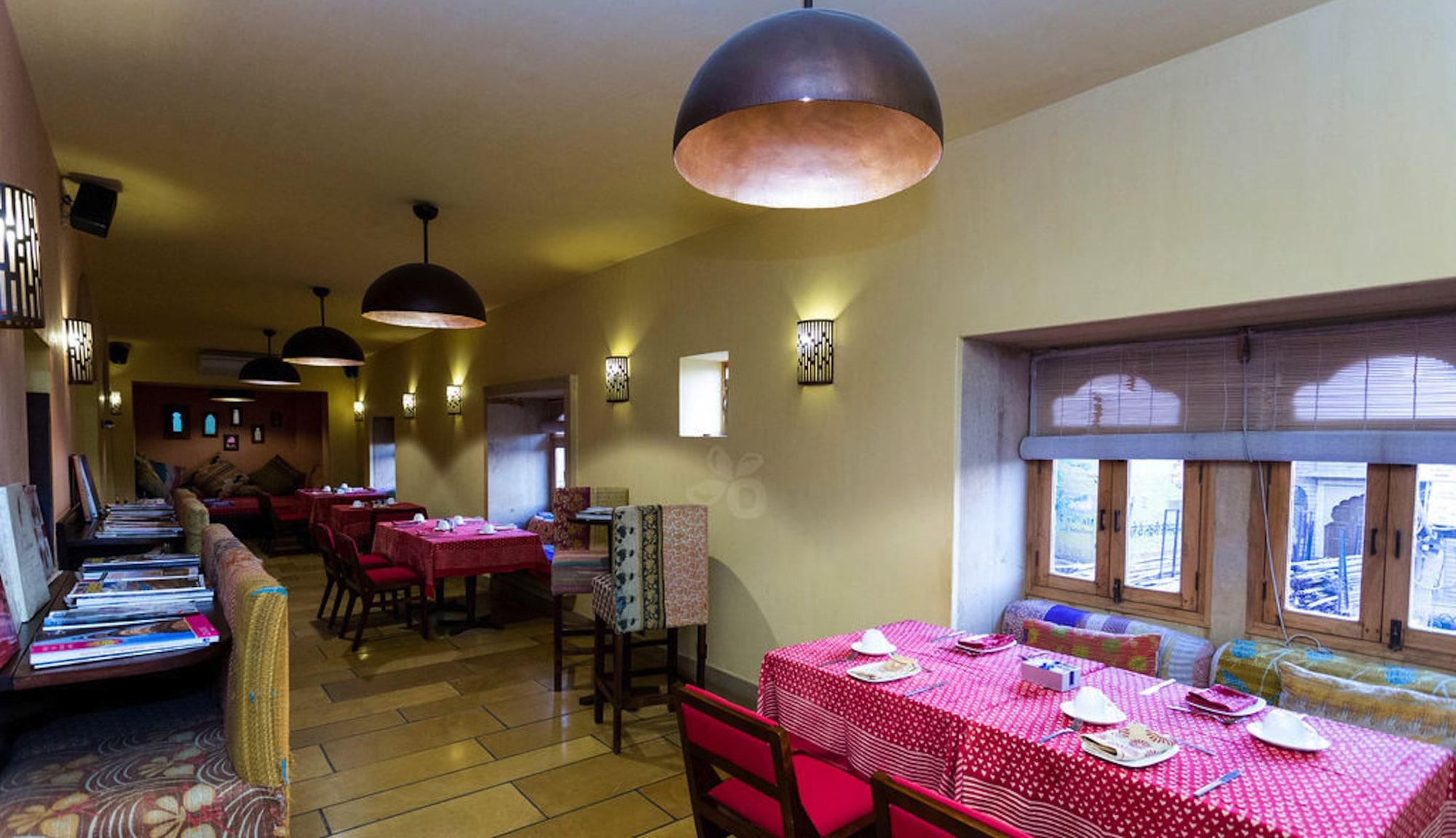 Restaurant 1st Gate Home - Fusion