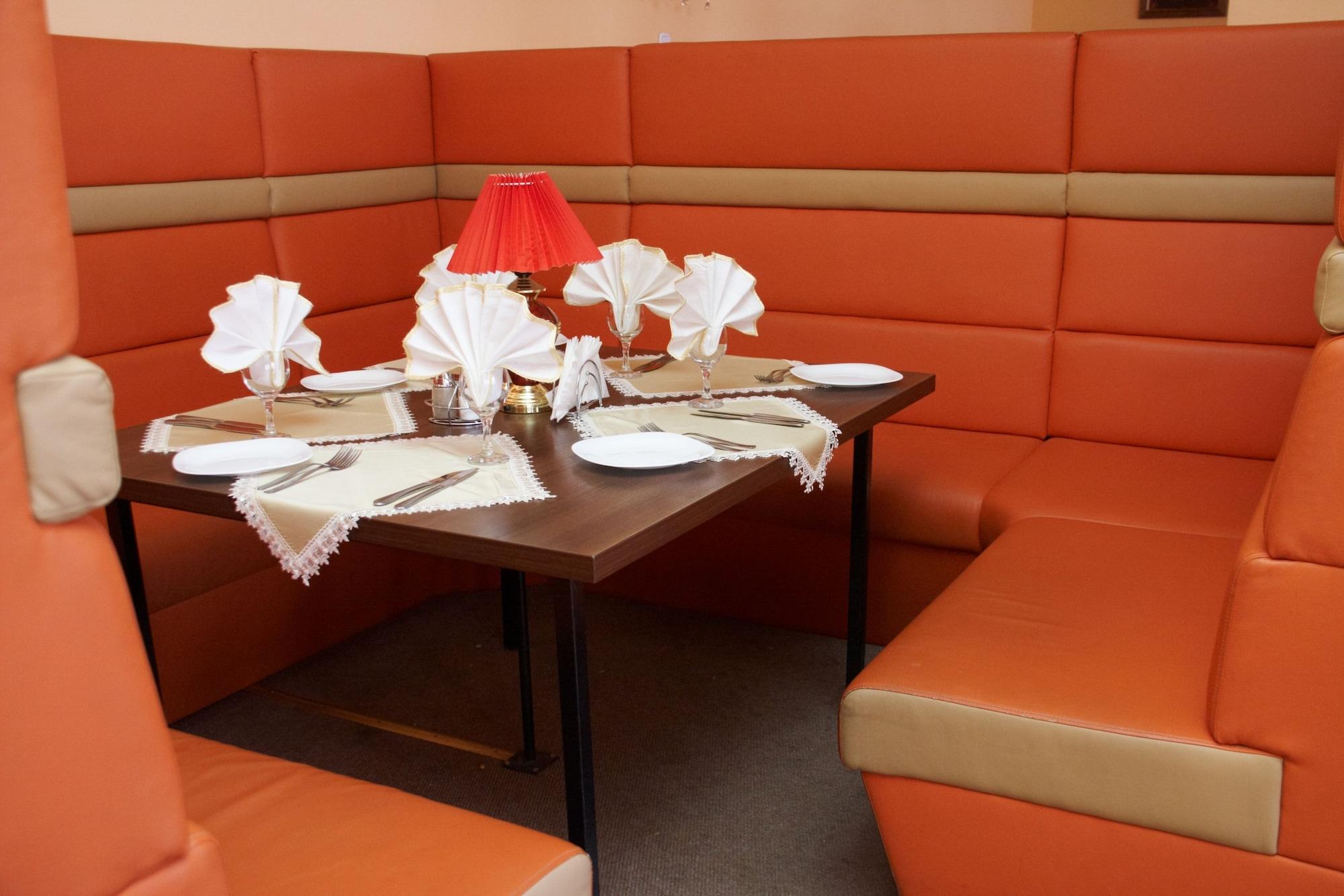 Bar/Salón Hotel Belarus Brest