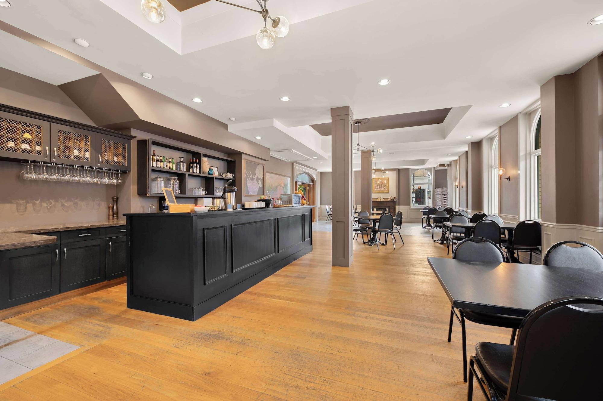 Restaurant The Arlington Hotel, Bw Signature Collection