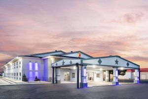 Alojamiento - Super 8 by Wyndham Amarillo Central TX