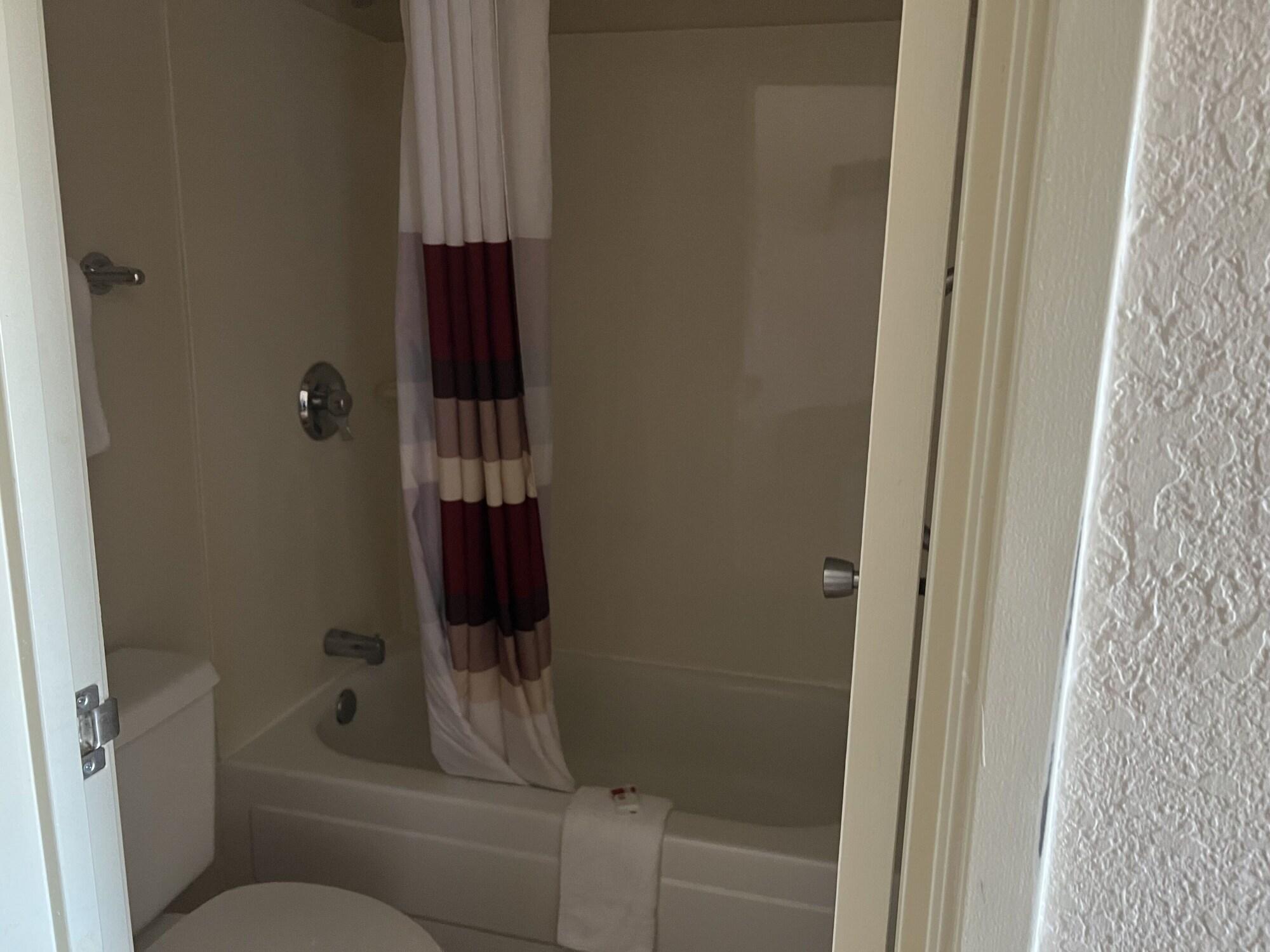 Equipamiento de Habitación Travelodge by Wyndham Holland/Toledo