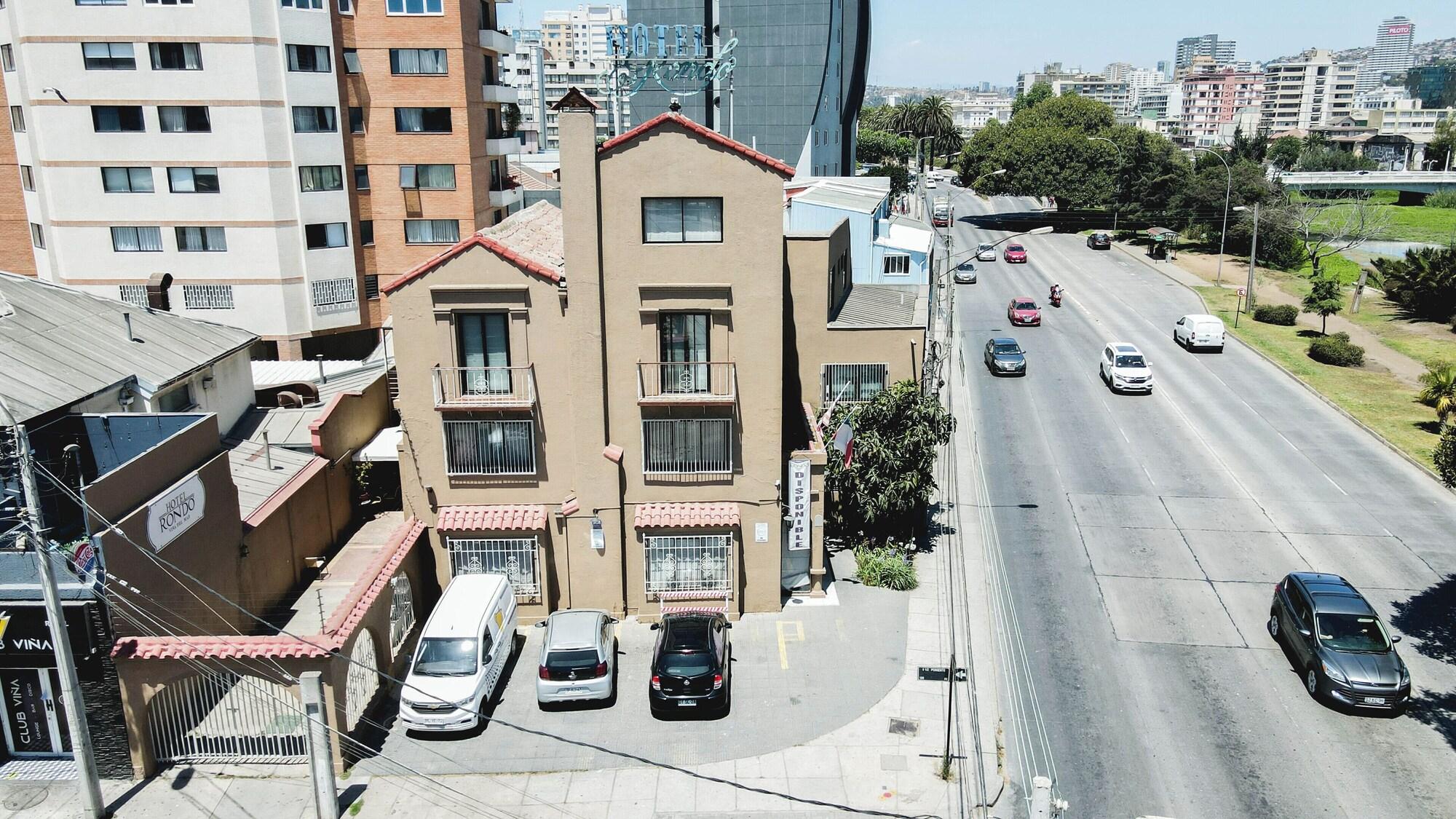 Vista Exterior Hotel Rondo