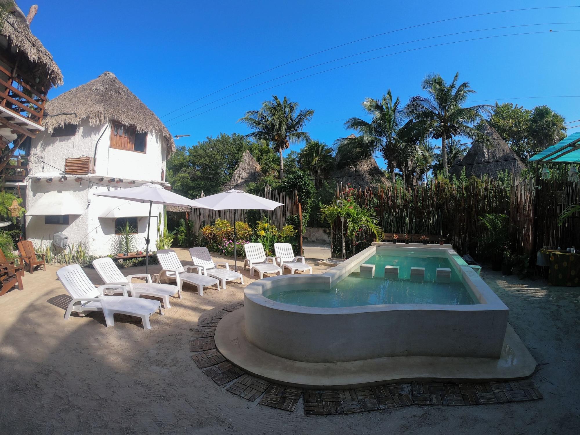 Varios Art-San Hotel