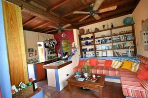 Alquiler Vacacional - Limeberry House, easy walking to Longbay & Smugglers Cove, beaches