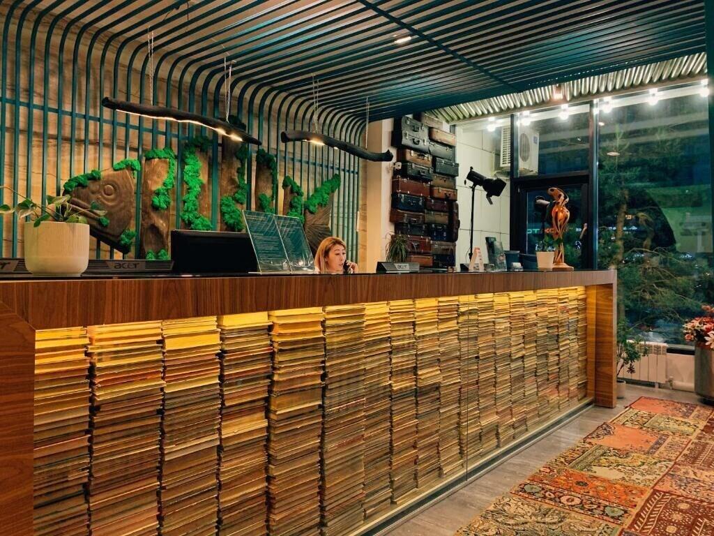 Vista Lobby Inn Ozz Astana