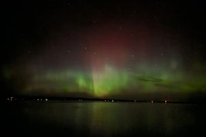 Alquiler Vacacional - Torch Lake Sandbar Waterfront Home - with Dock!