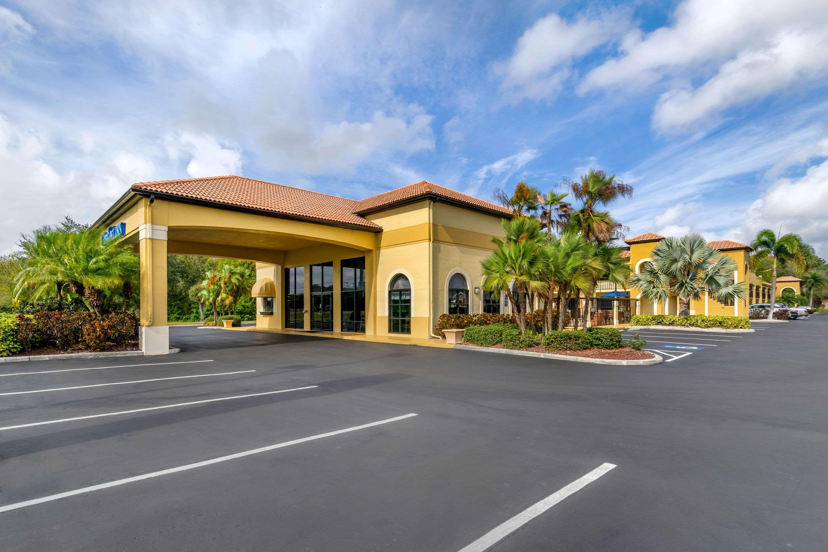 Vista Exterior Comfort Inn Sun City Center - Ruskin - Tampa South