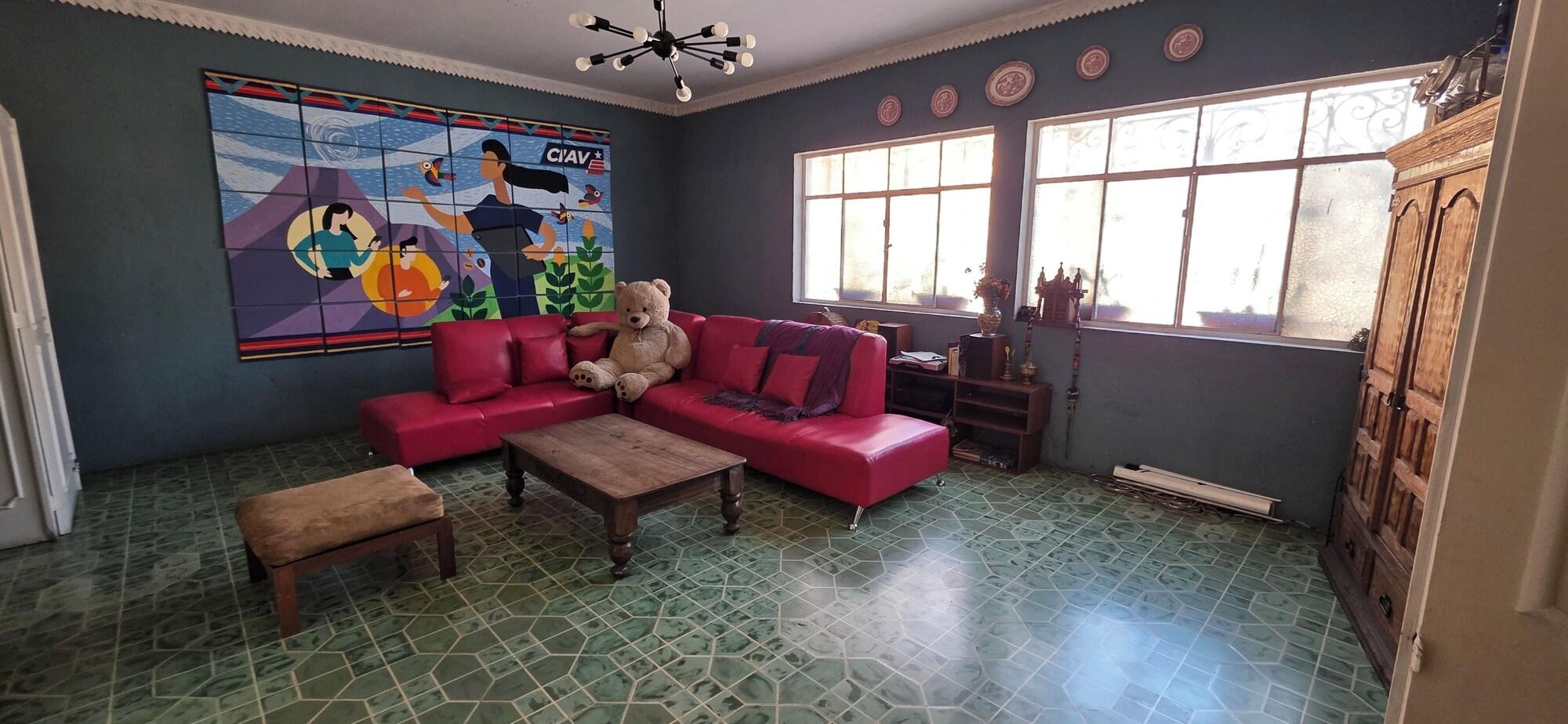 Comodidades del Alojamiento Hostal Centro Cultural el Talpetate