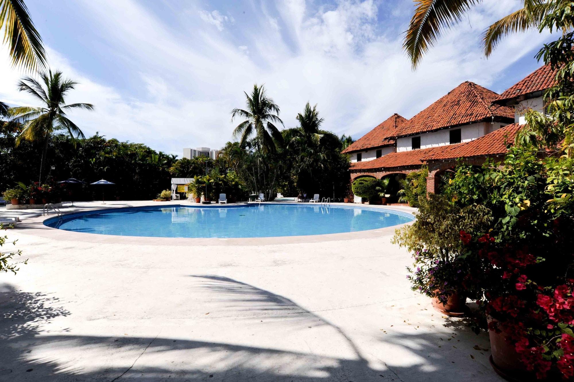 Vista Piscina Hotel Villas Paraíso