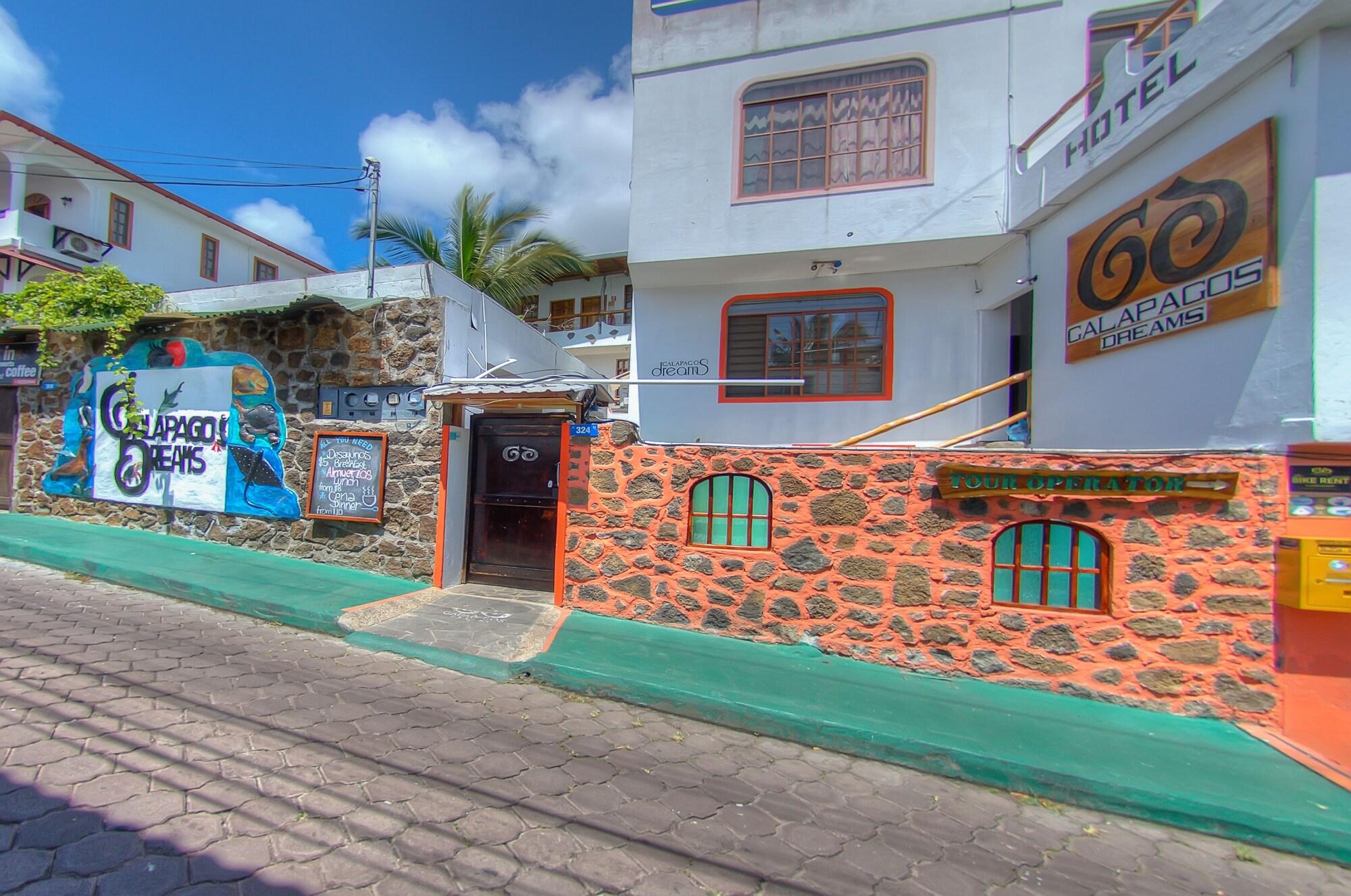 Varios Galapagos Dreams