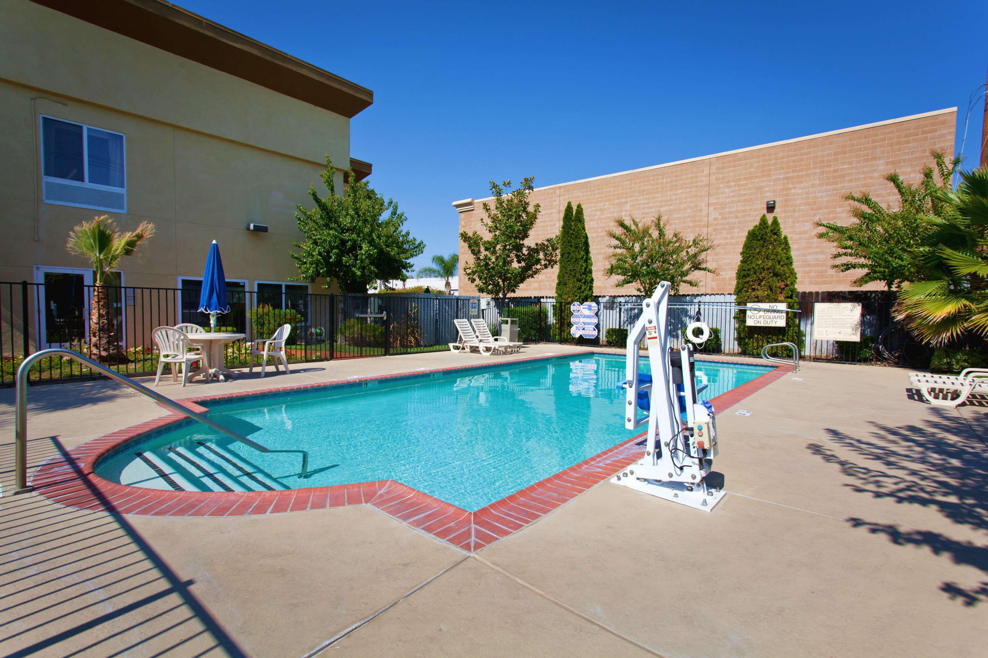 Vista Piscina Hampton Inn & Suites Sacramento-Cal Expo
