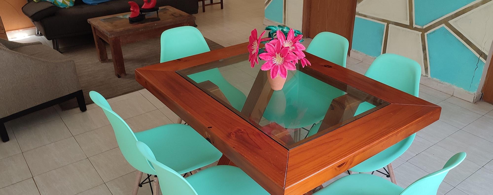 Restaurant Yamil House