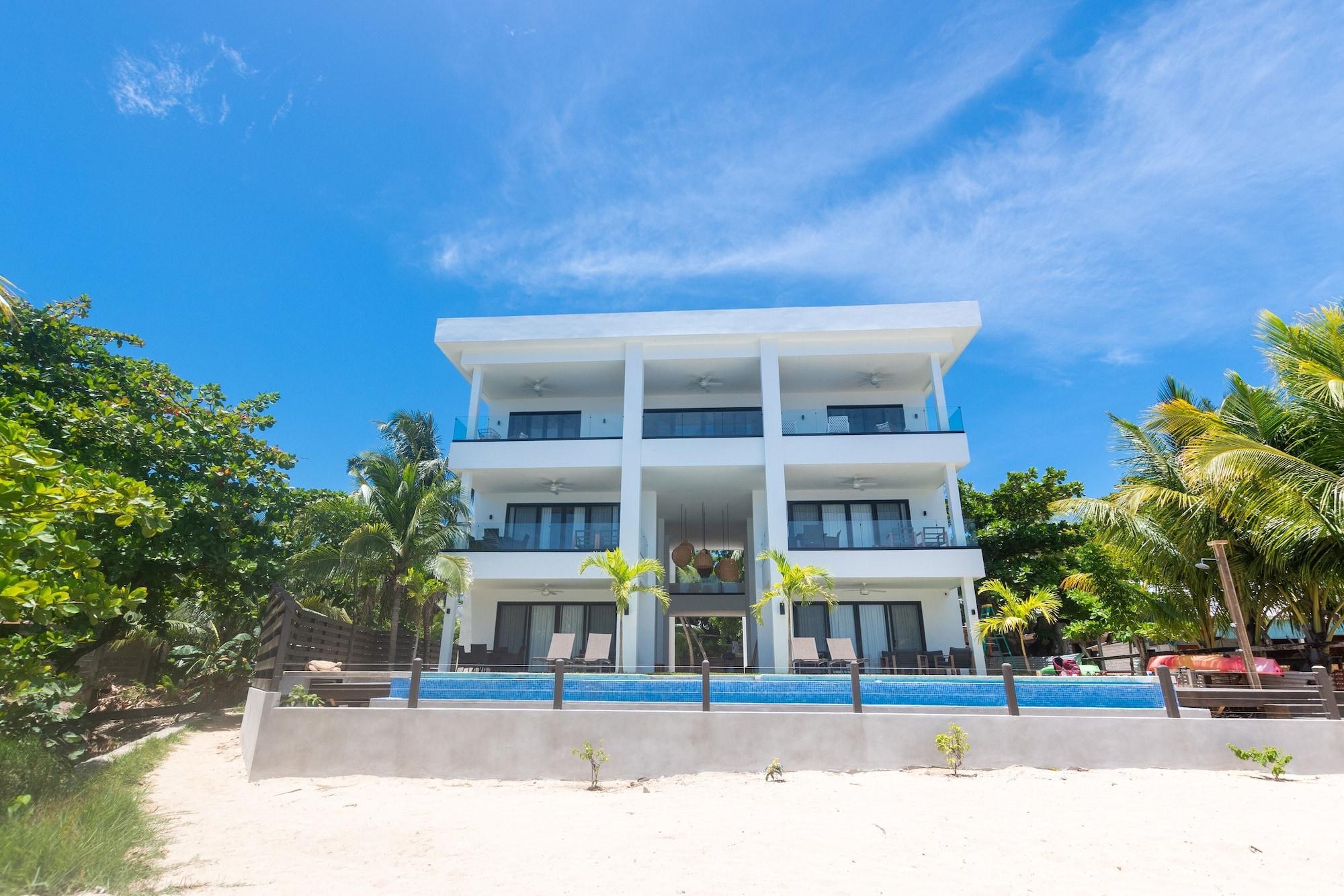 Varios Seahorse Escape-5 bedroom 5 Condo