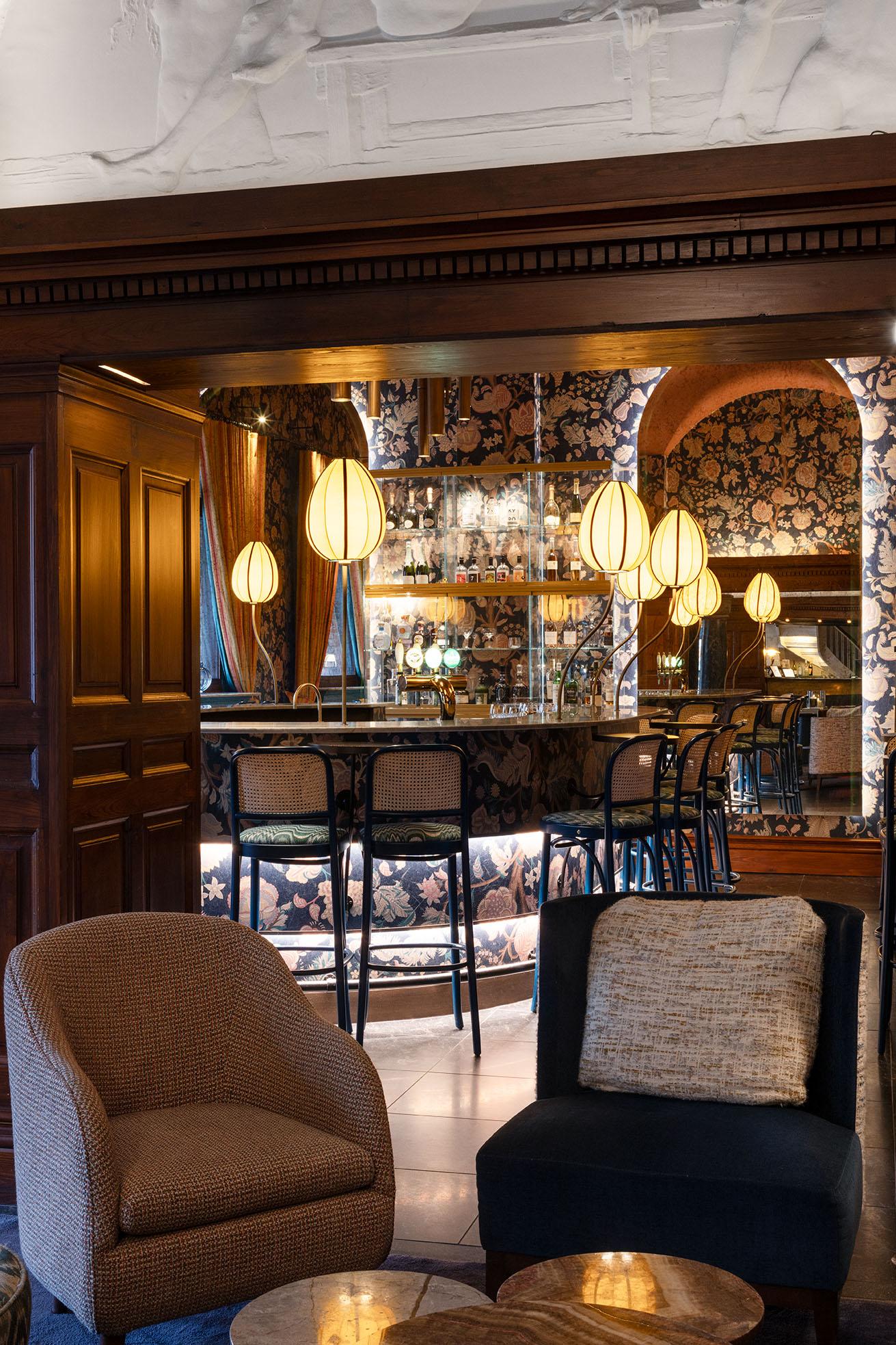 Vista Lobby WIDE Hotel