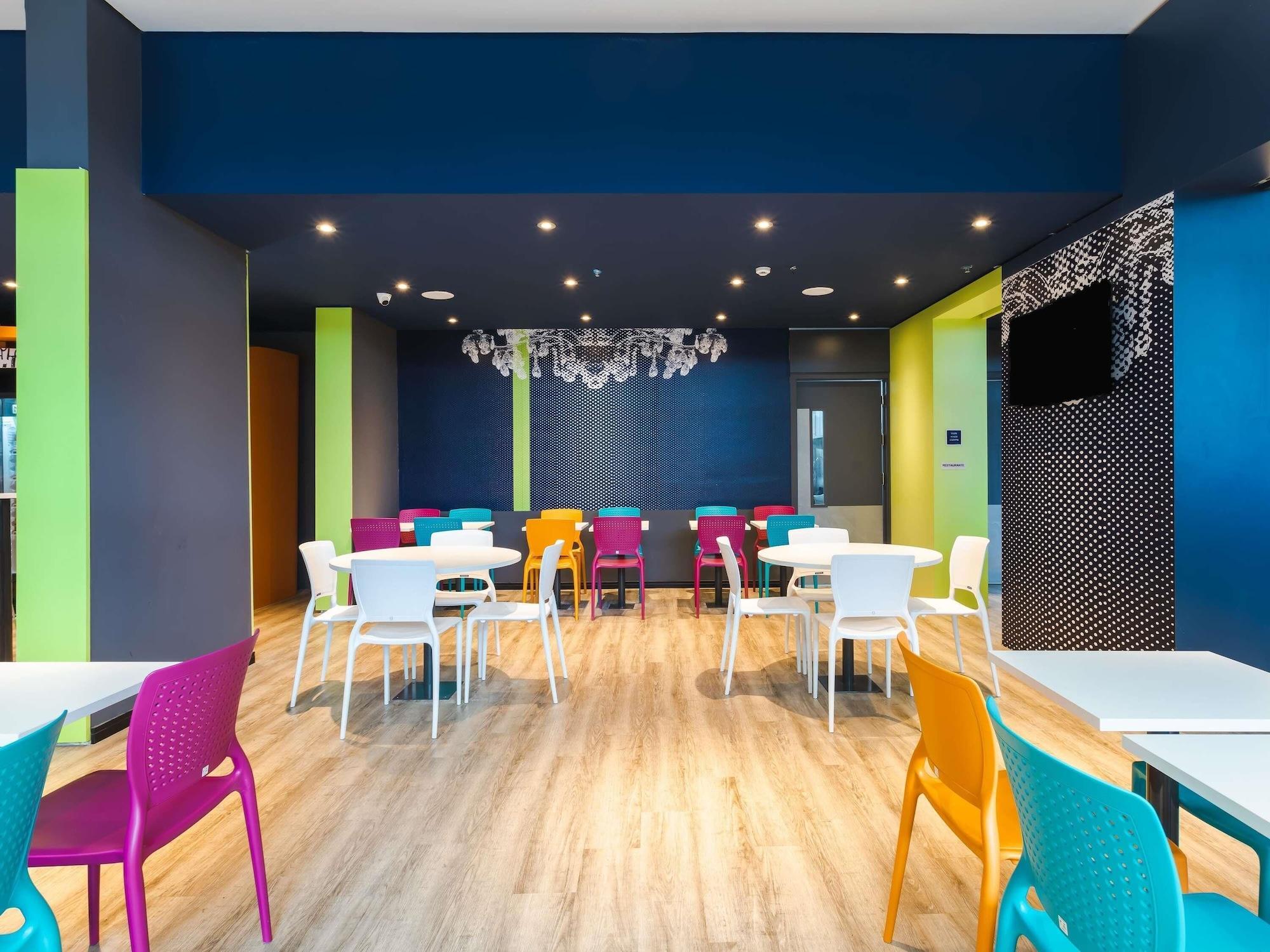 Restaurant Ibis Budget Pindamonhangaba