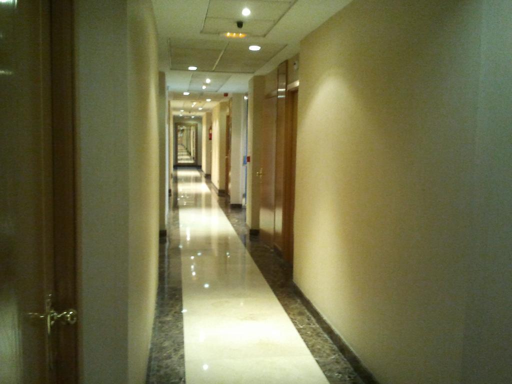 Vista Lobby Hotel Ciudad de Fuenlabrada