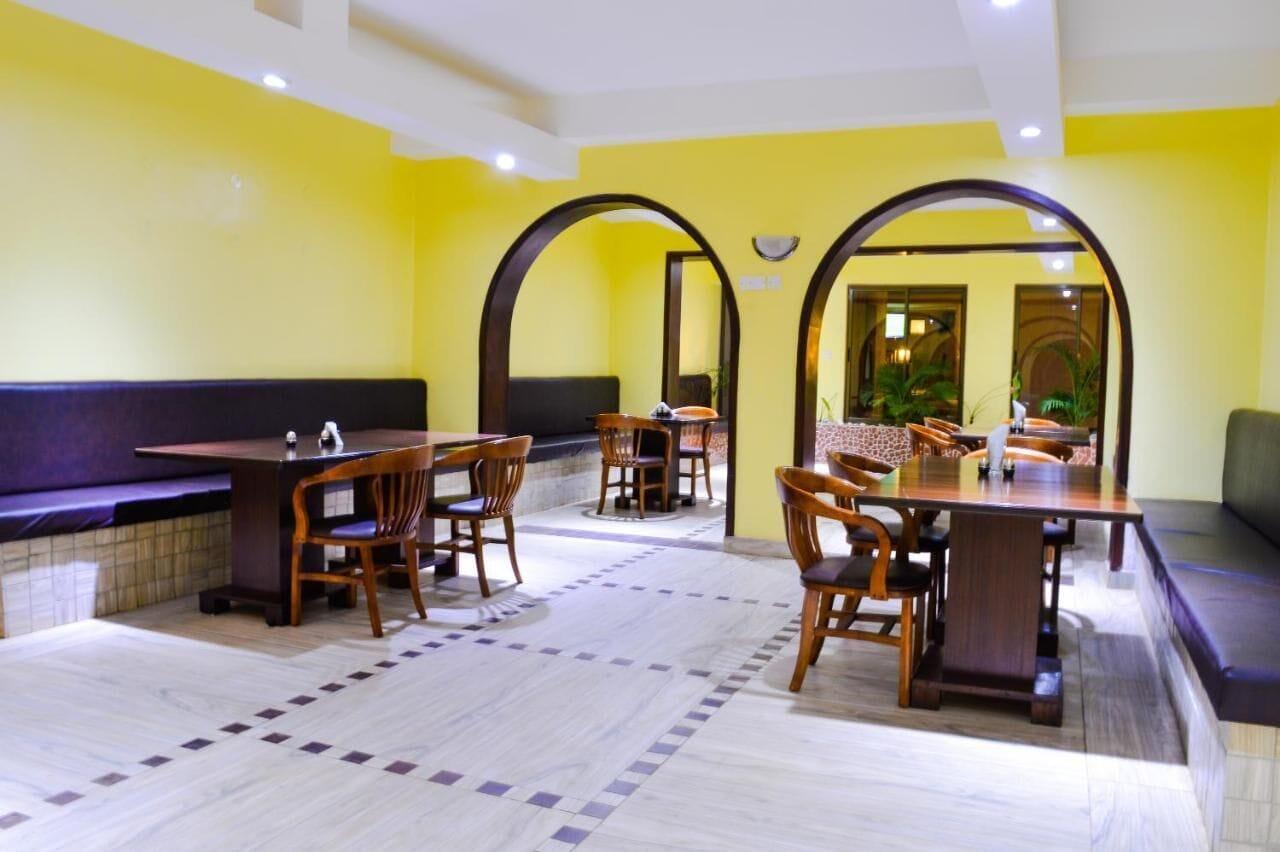 Restaurant Decale Jewel Hotel