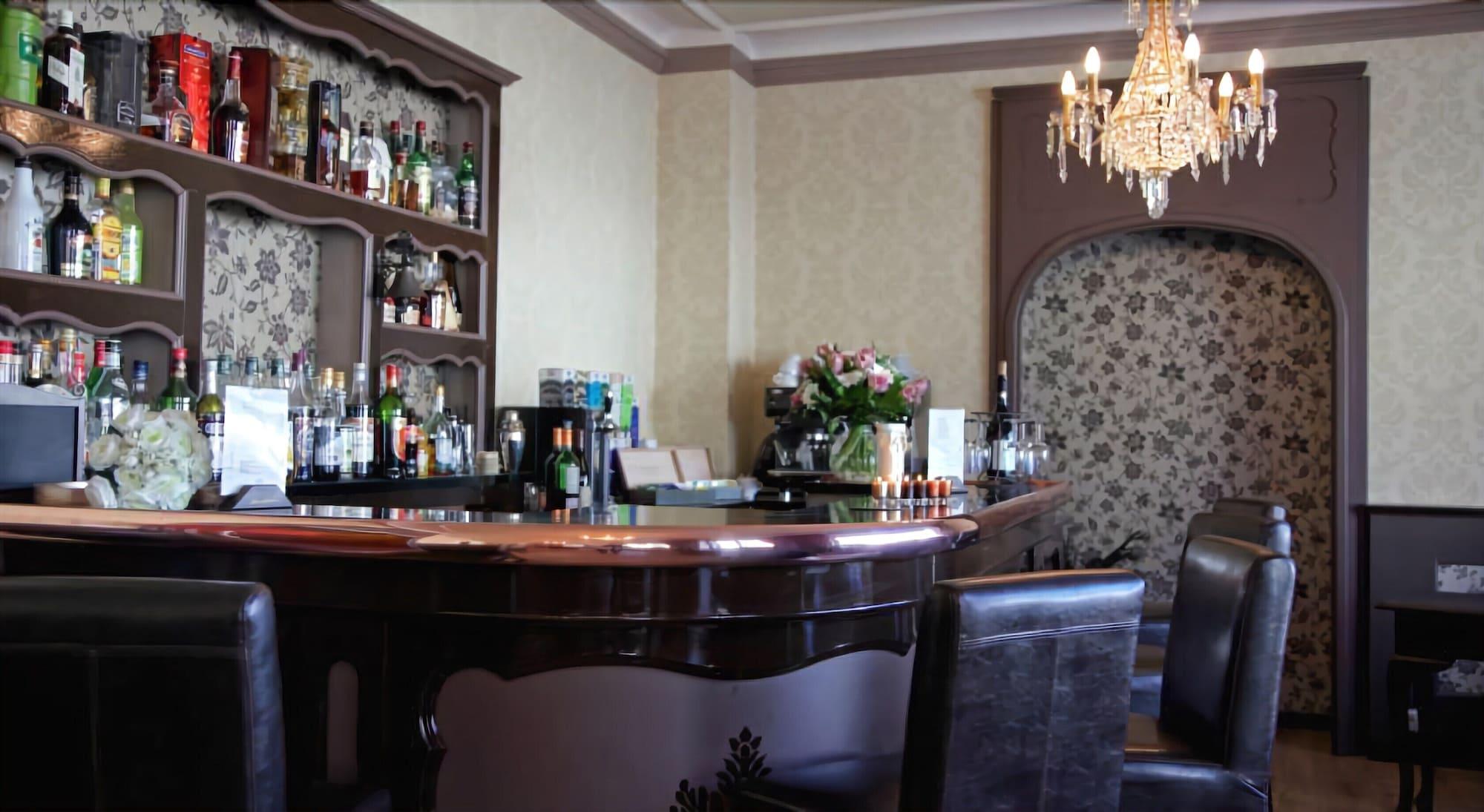 Bar/Salón Hotel des Bains