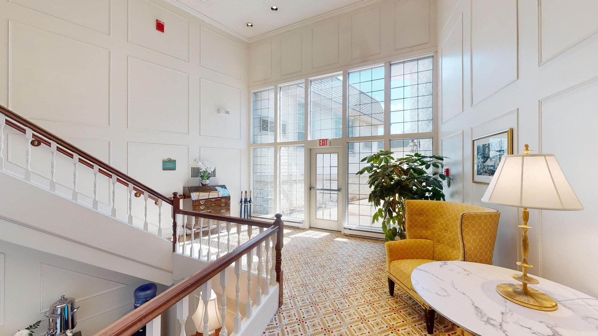 Vista Lobby The Farmington Inn & Suites