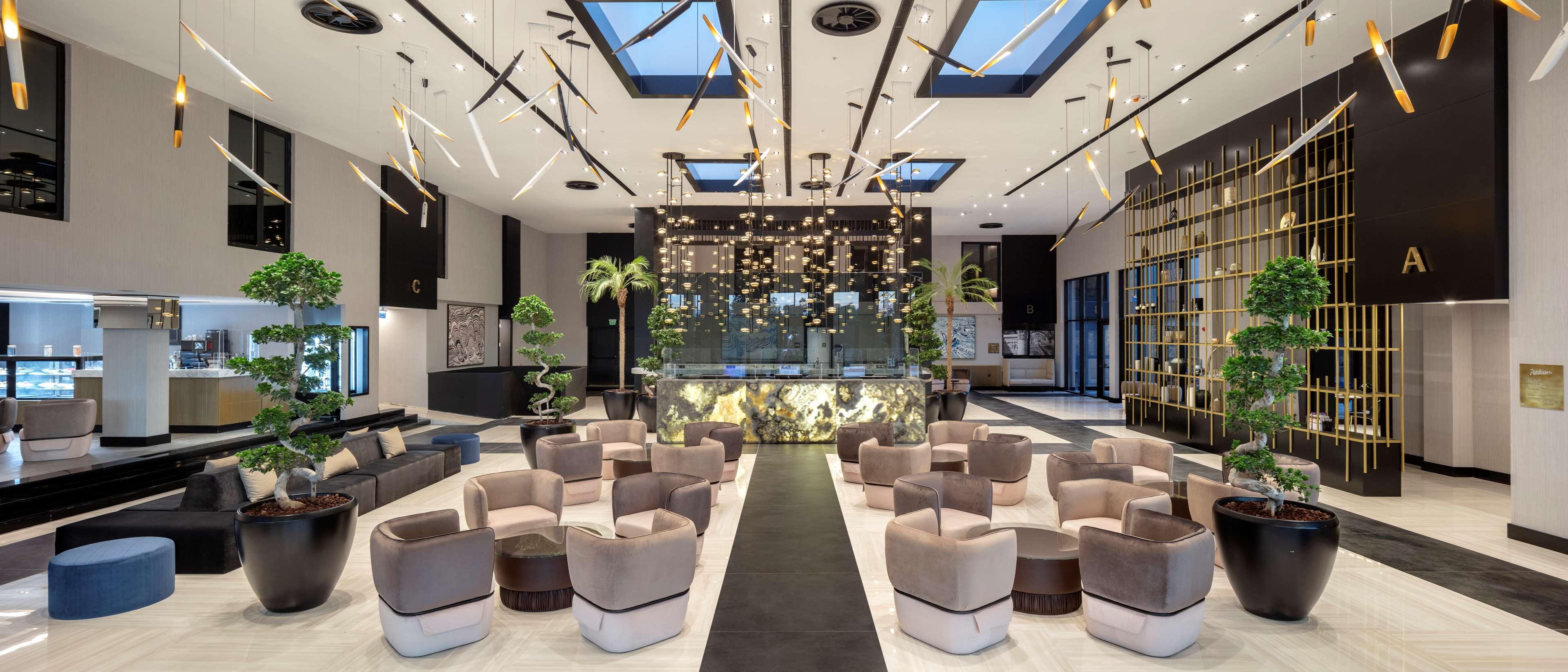 Vista Lobby Radisson Hotel Izmir Aliaga