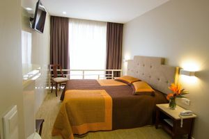 Alojamiento - Hotel Avenida