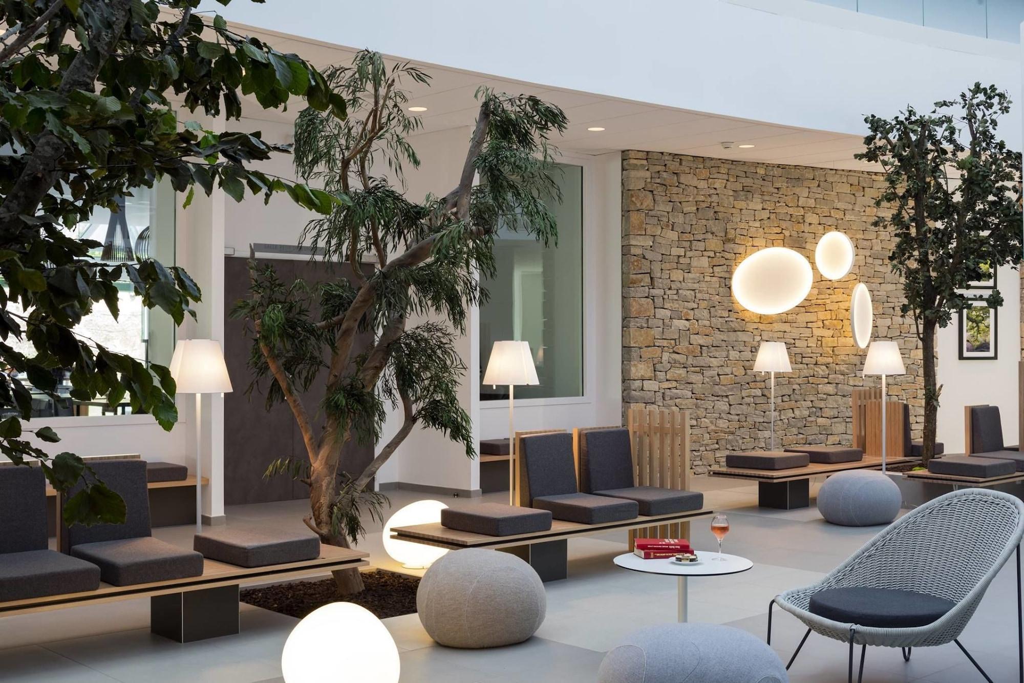 Vista Lobby Eau Thermale Avene L'hotel