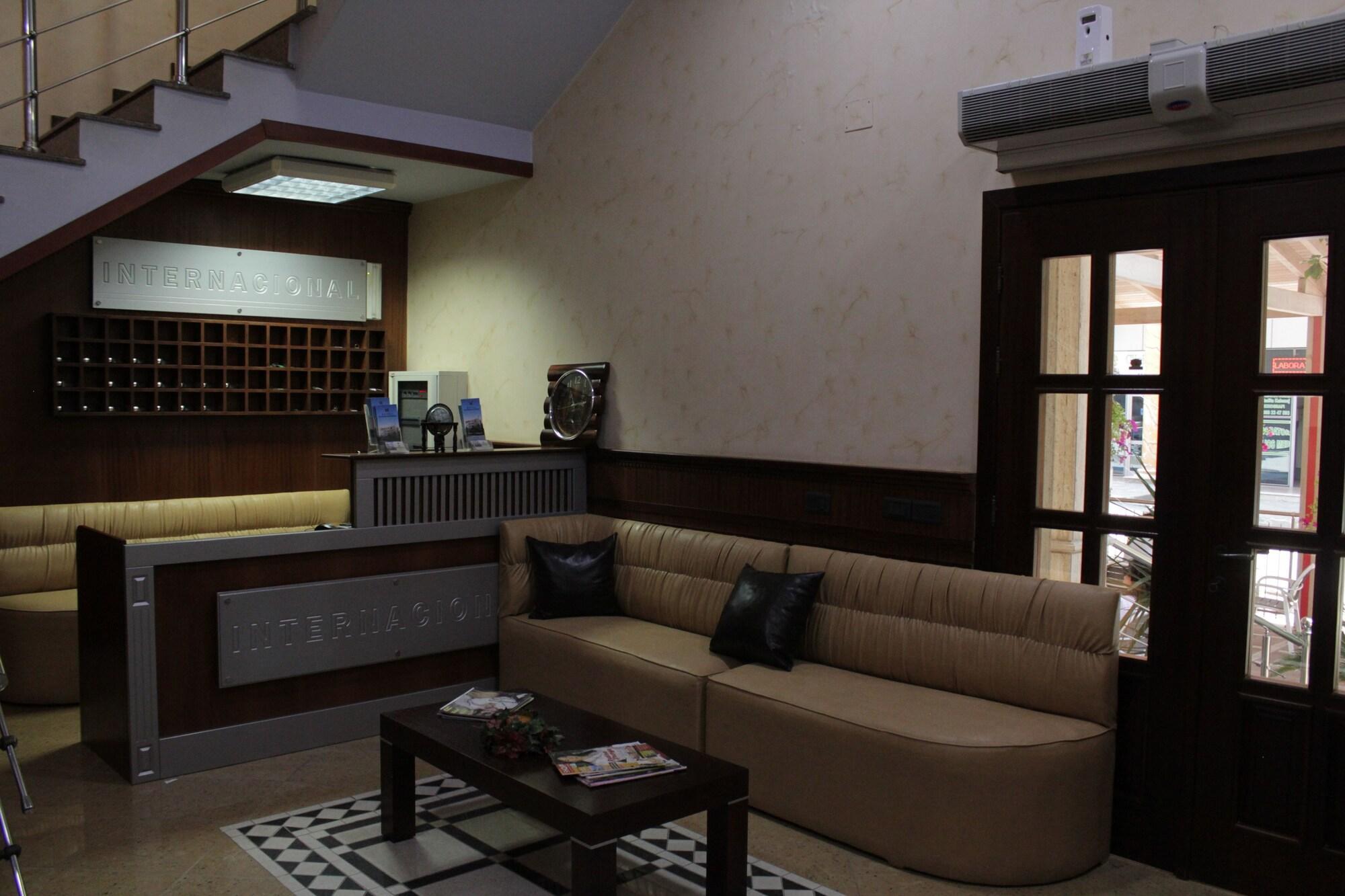 Vista Lobby Hotel International