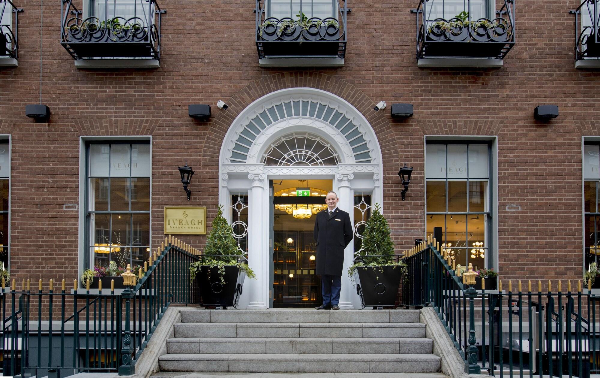 Vista Exterior Iveagh Garden Hotel