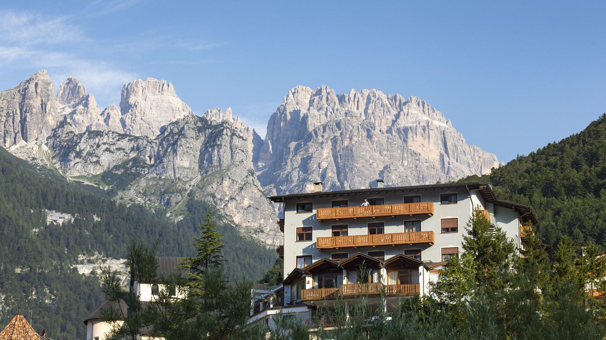 Vista Exterior Hotel Ariston