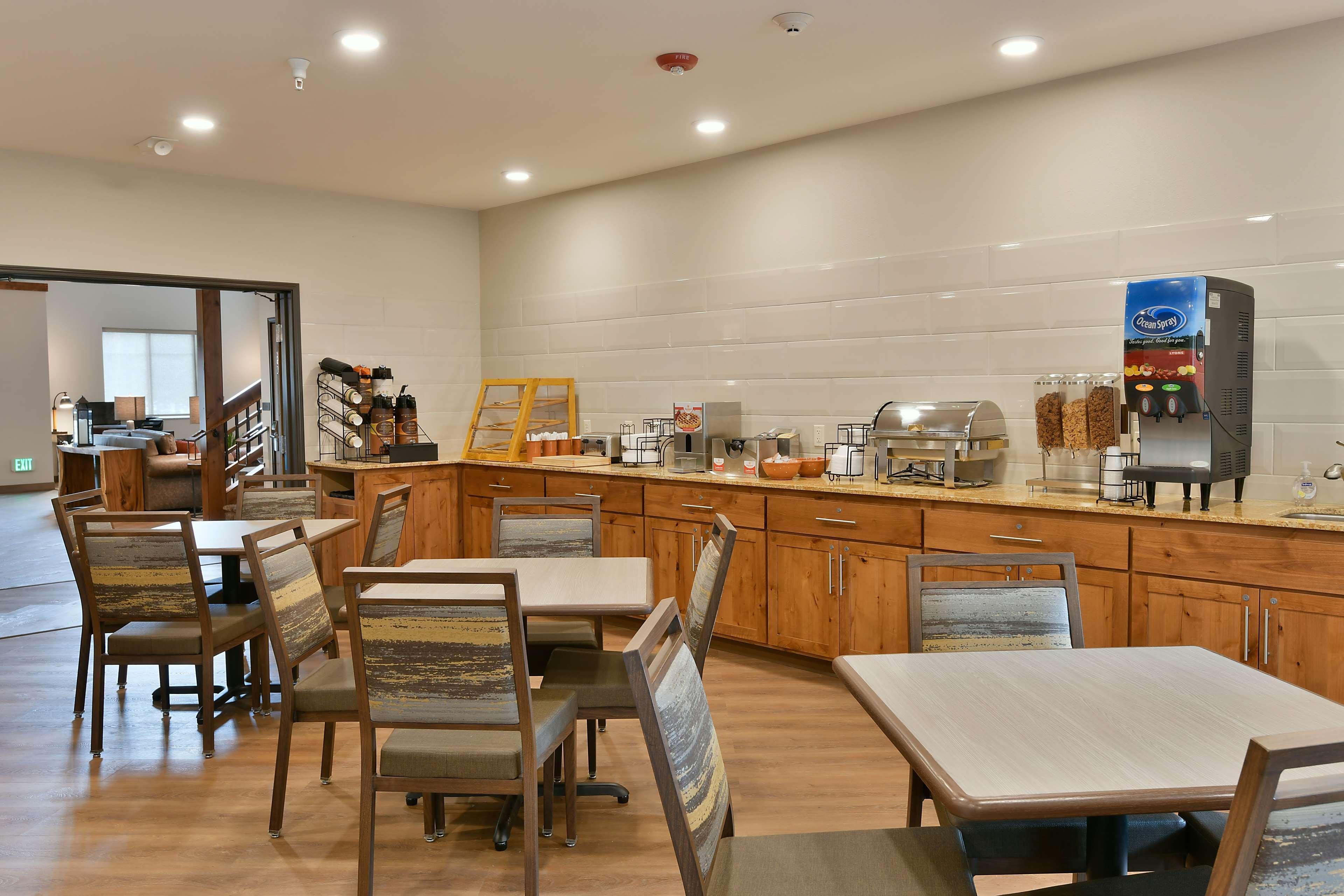 Restaurant GrandStay Hotel & Suites Sisters
