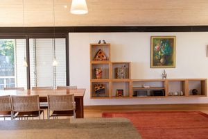 Alquiler Vacacional - Spacious villa on the slopes of Table Mountain with a pool and sea views