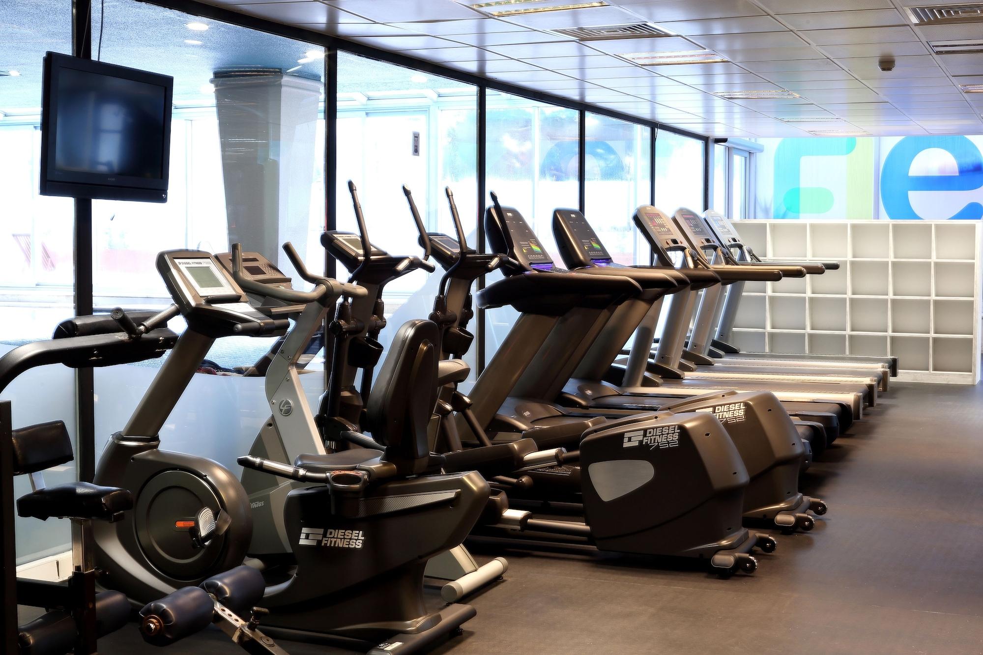 Gimnasio Dedeman Istanbul