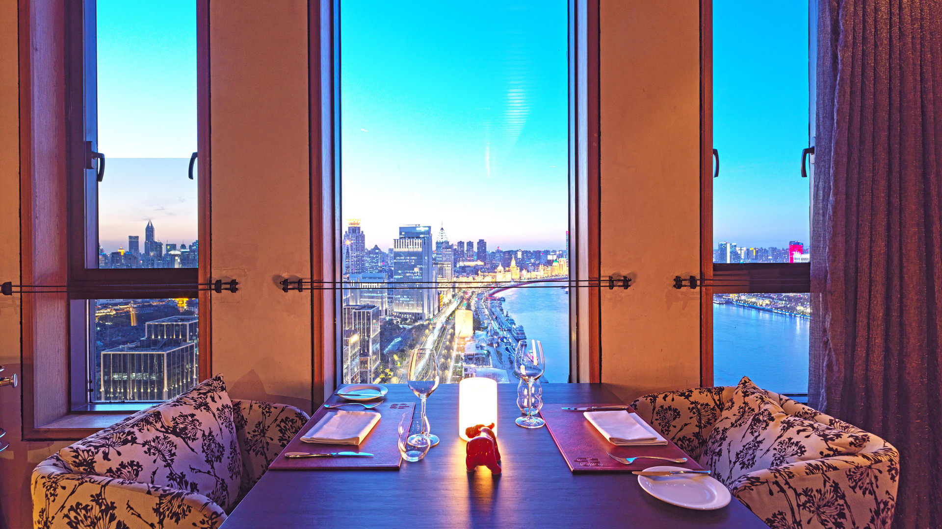 Restaurant Hotel Indigo Shanghai on The Bund by IHG