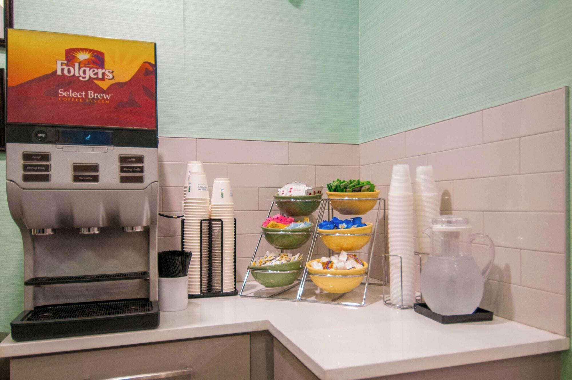 Restaurant Days Inn by Wyndham Suites San Antonio North/Stone Oak
