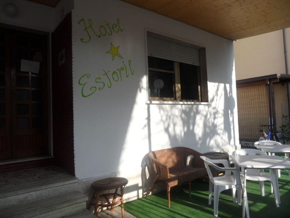 Vista Exterior Hotel Estoril