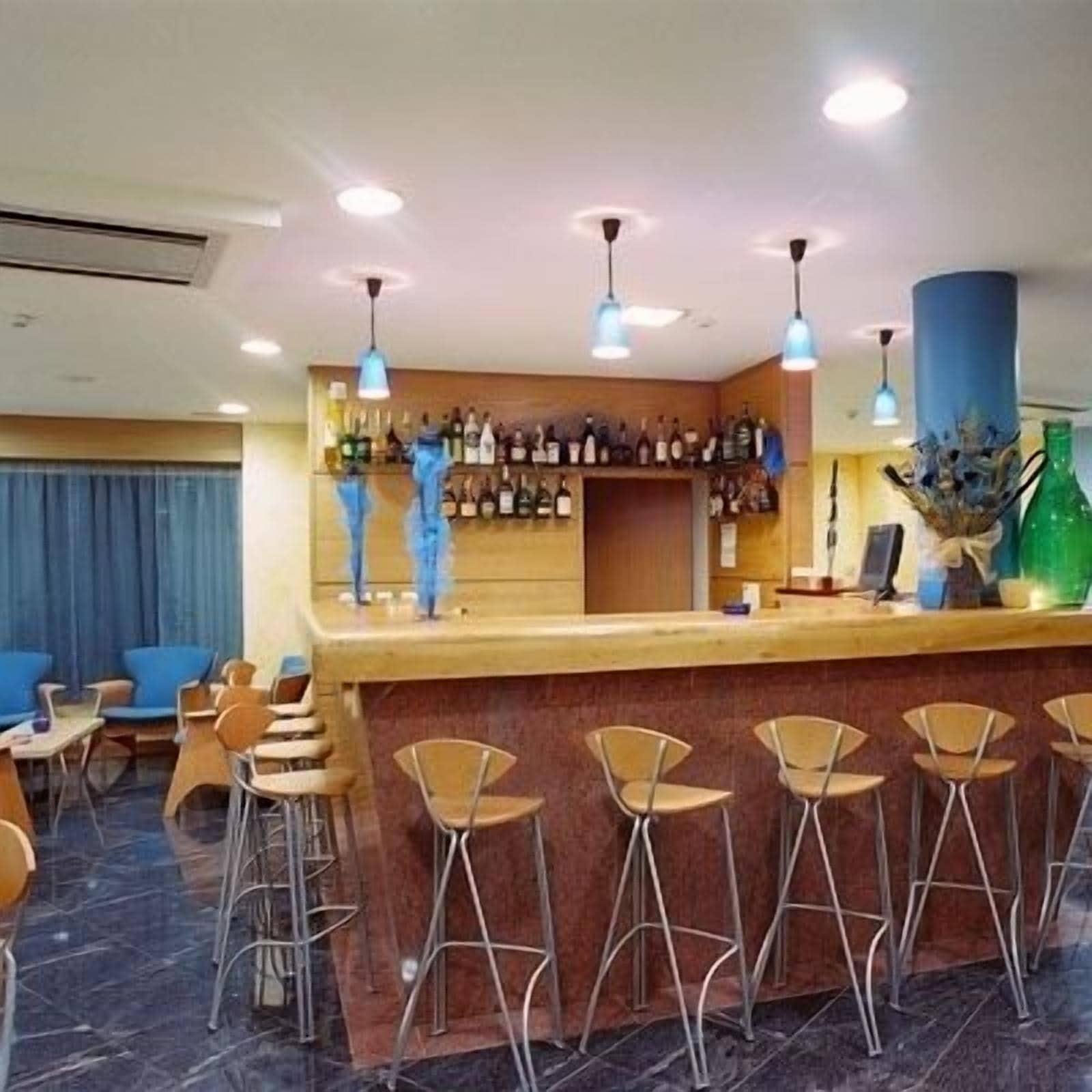 Bar/Salón Hotel Jorge Grand