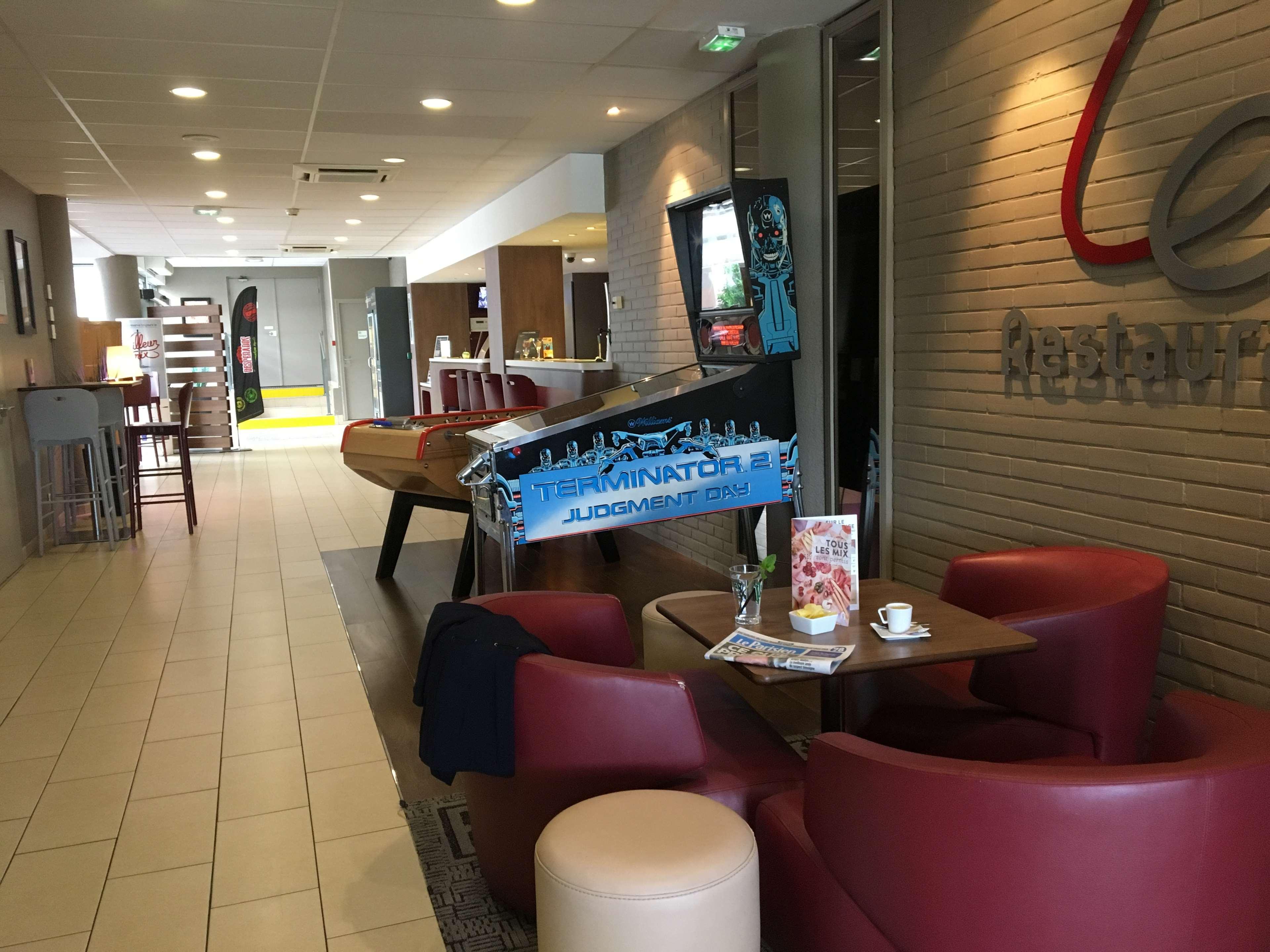 Vista Lobby Campanile Saint Quentin en Yvelines