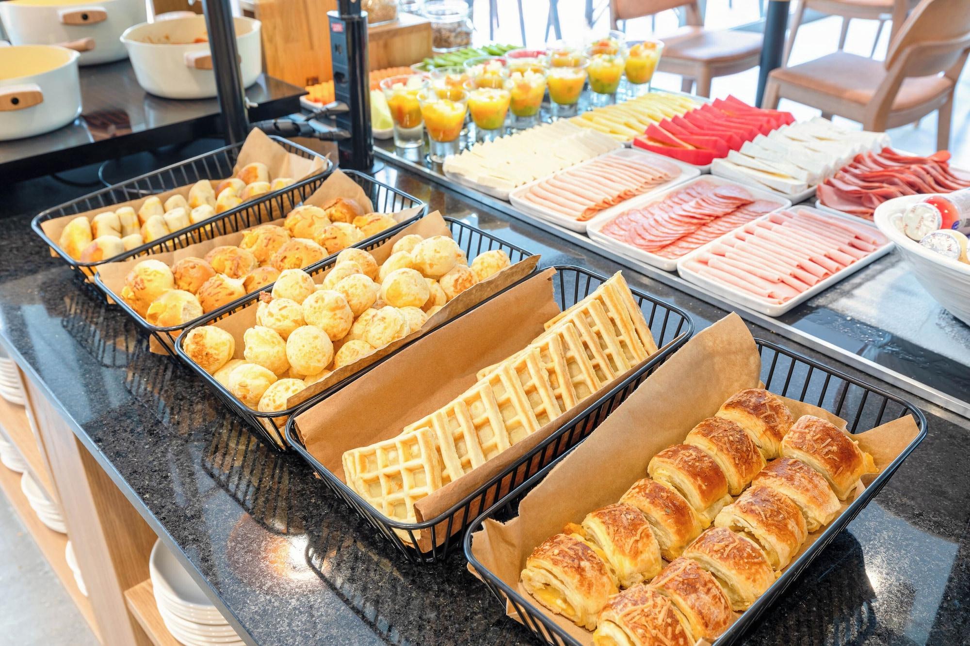 Restaurant Cozzy Premium Paulista Hotel