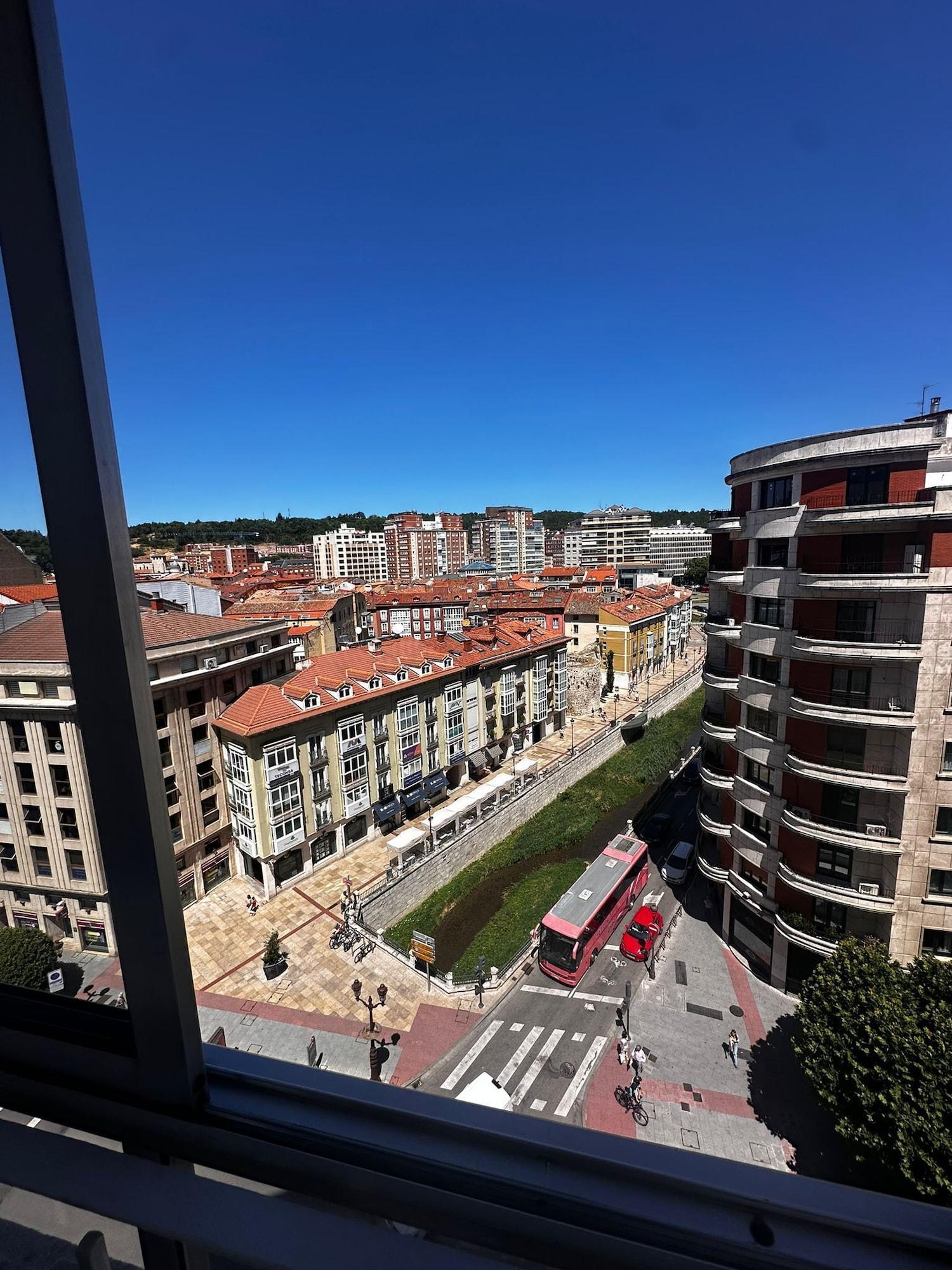 Vista Exterior HOSTAL ATUAIREHOME BURGOS