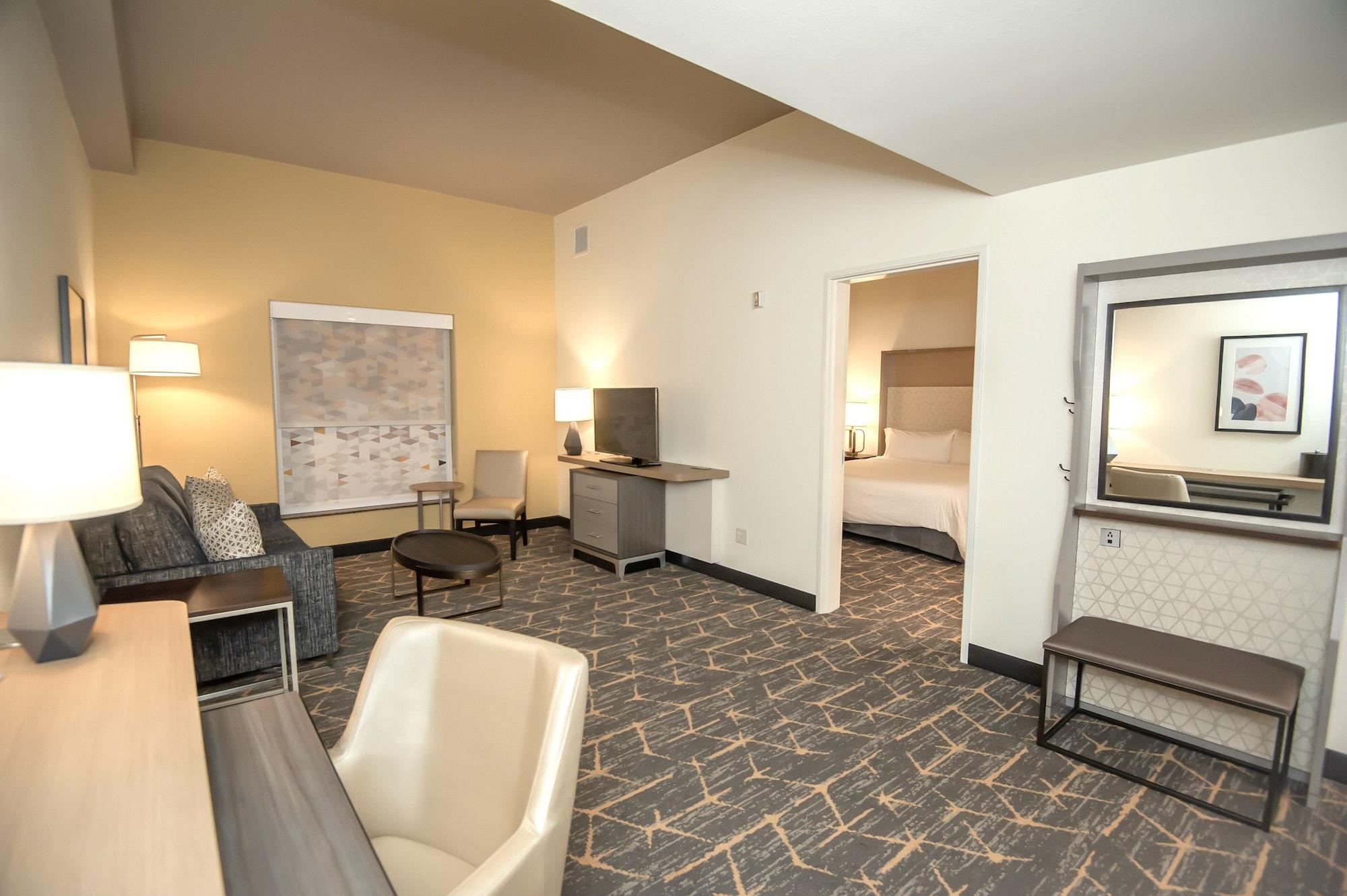 Habitación Holiday Inn & Suites Oakland Airport by IHG