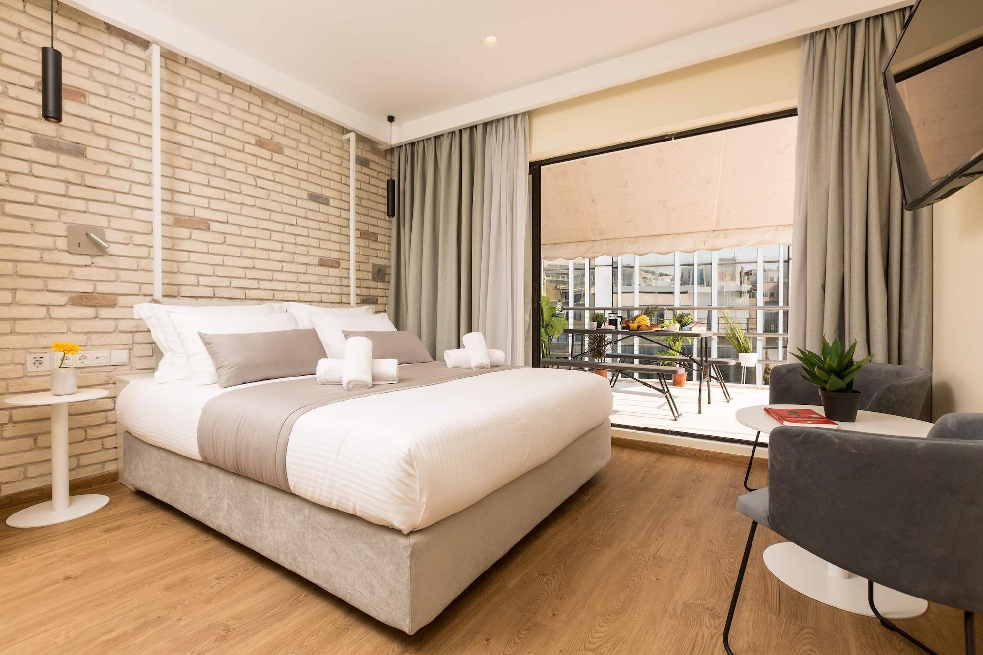 Vista Exterior Suites Syngrou Fix
