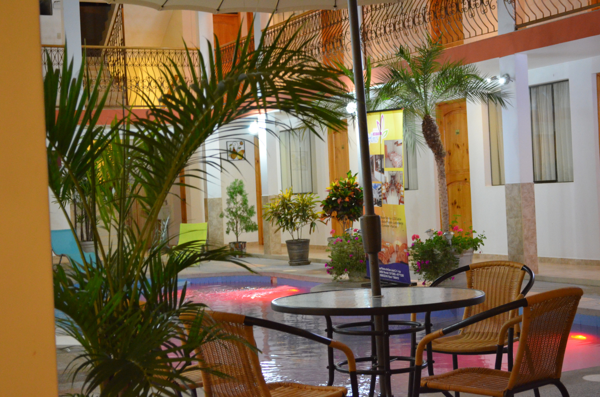 Vista Exterior Hotel Las Flores