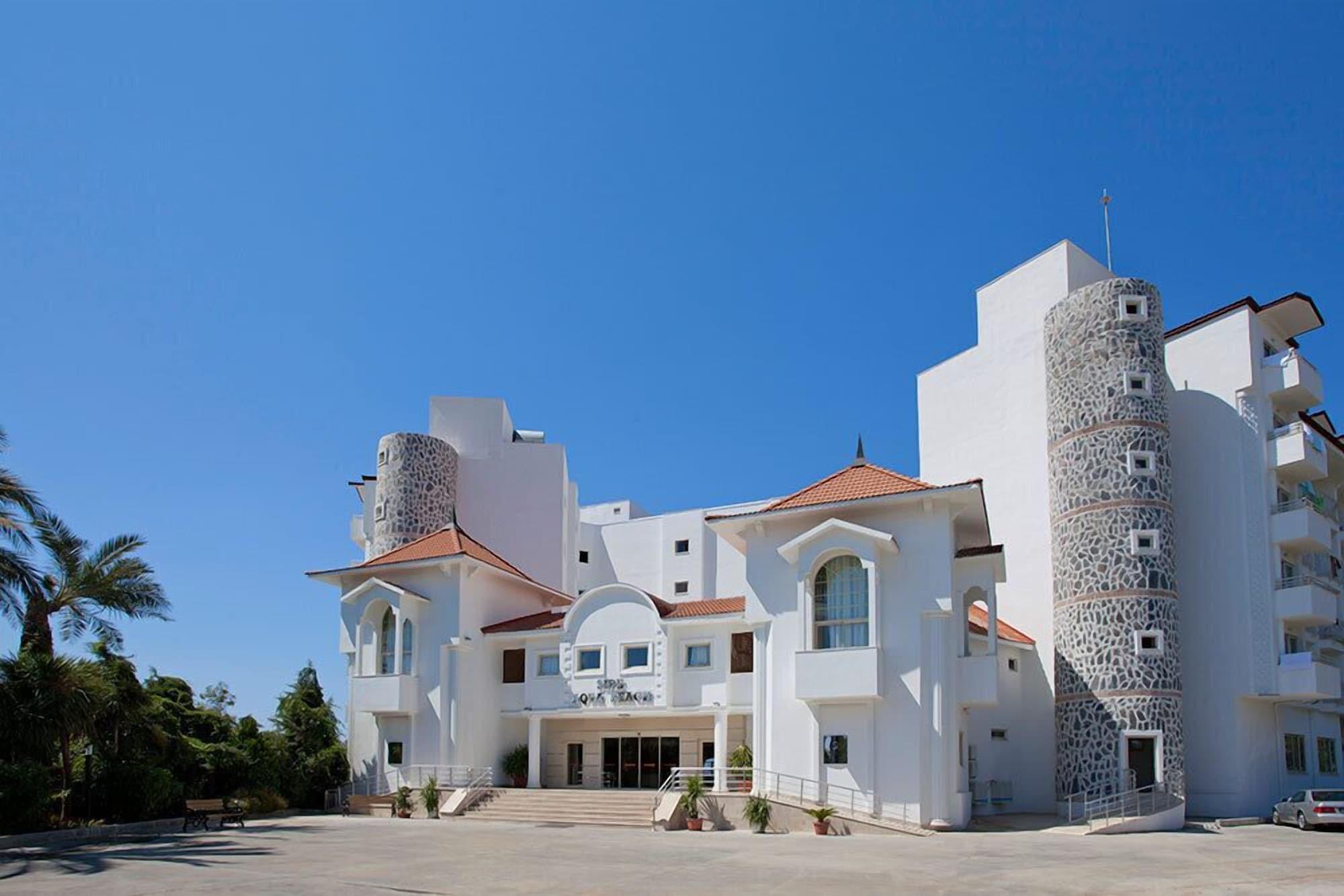 Vista Exterior Serenis Hotel - All Inclusive