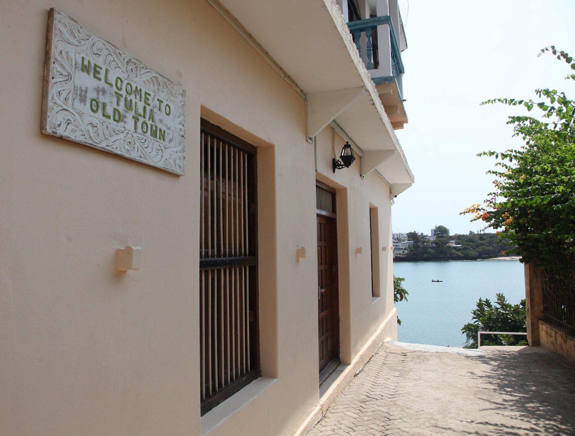 Varios Tulia Old Town