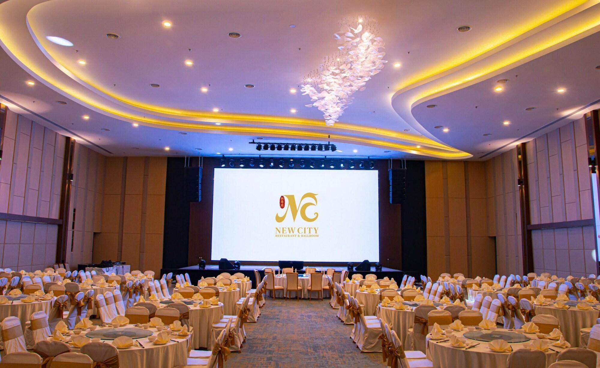 Salón de Baile Theatre Hotel