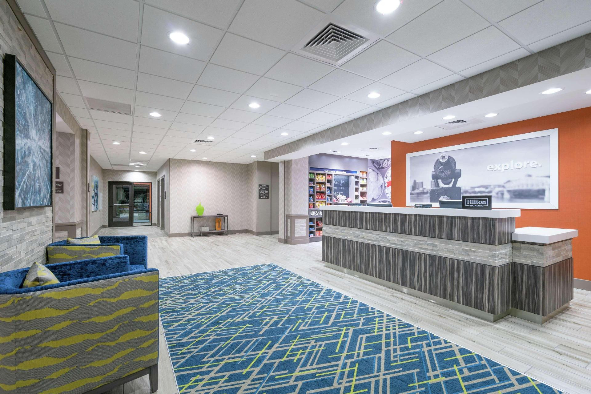 Vista Lobby Hampton Inn & Suites Glenarden/Washington DC