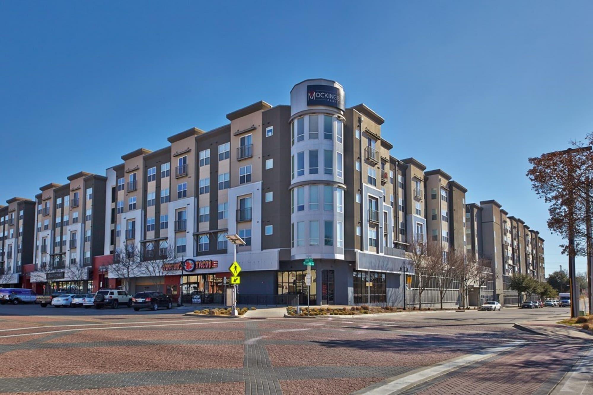 Vista Exterior Kasa Highland Park Dallas